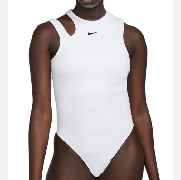 NWT Women's Nike Bodysuit - Picture 2 of 7